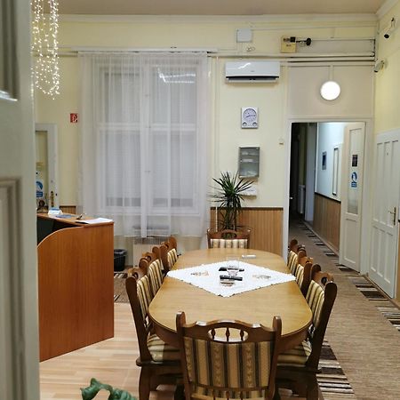 Baross-Hat 5 Szolnok Exterior foto