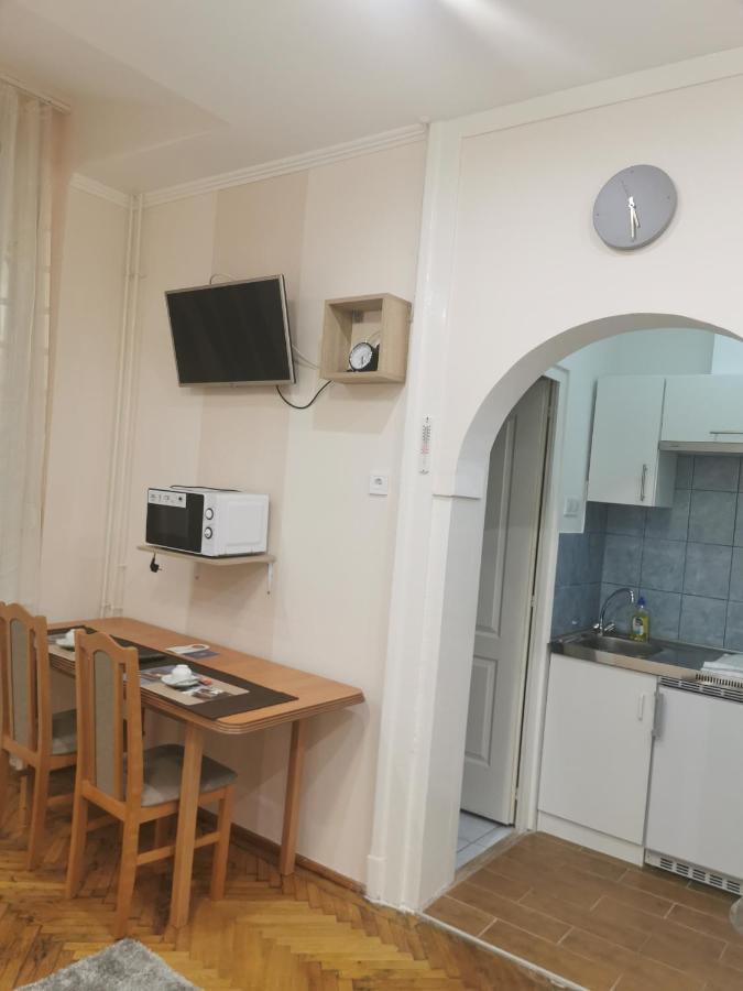 Baross-Hat 5 Szolnok Exterior foto