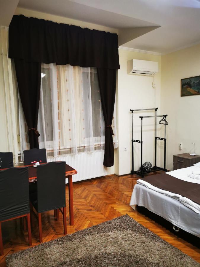Baross-Hat 5 Szolnok Exterior foto