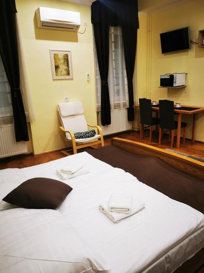 Baross-Hat 5 Szolnok Exterior foto